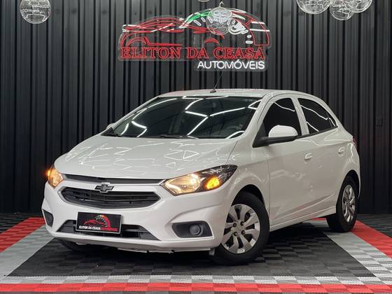 CHEVROLET ONIX 1.0 MPFI LT 8V FLEX 4P MANUAL CHEVROLET ONIX 1.0 MPFI LT 8V FLEX 4P MANUAL